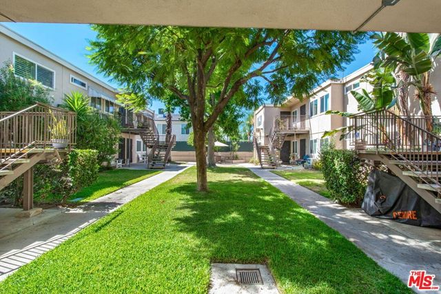 7129 Coldwater Canyon Avenue 10, North Hollywood, CA 91605