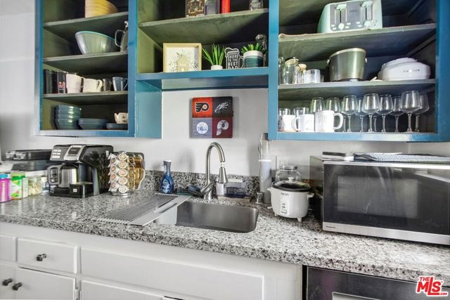 7129 Coldwater Canyon Avenue 10, North Hollywood, CA 91605