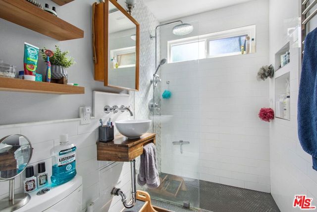 7129 Coldwater Canyon Avenue 10, North Hollywood, CA 91605