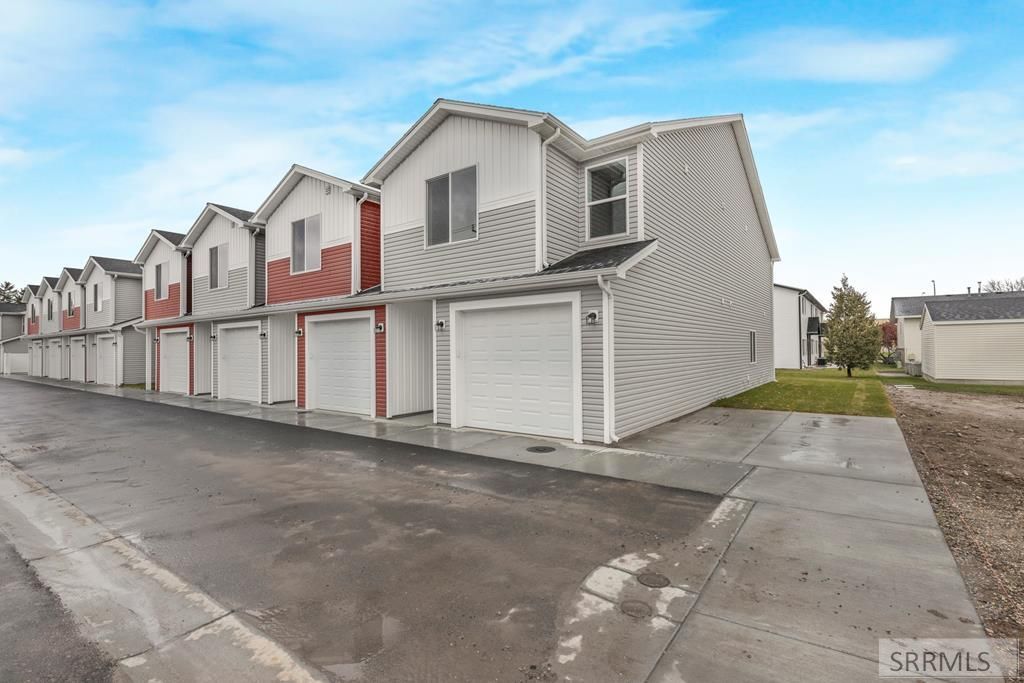 Image 1 of property listing at 2393 Caddis Way, Idaho Falls, ID 83401