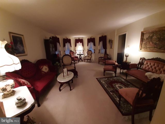 2553 ROOSEVELT AVE, York, PA 17408