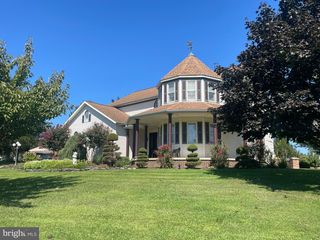 2553 ROOSEVELT AVE, York, PA 17408