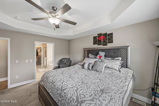 718 Meadowland Trail, Toledo, OH 43615