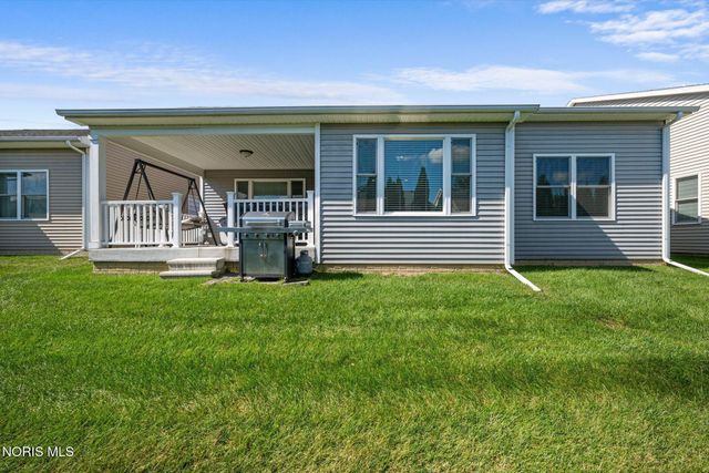 718 Meadowland Trail, Toledo, OH 43615