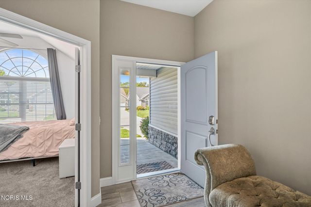 718 Meadowland Trail, Toledo, OH 43615