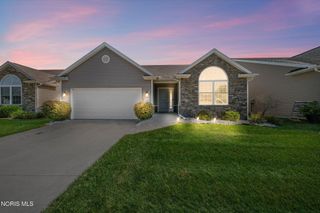 718 Meadowland Trail, Toledo, OH 43615