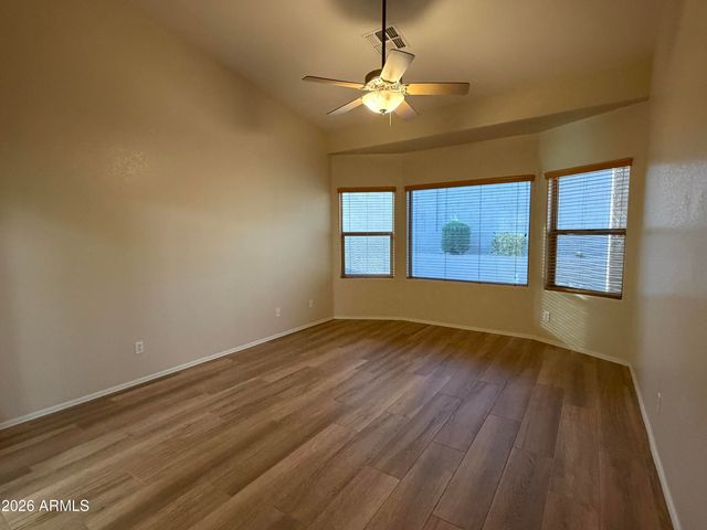 8498 W QUAIL TRACK Drive, Peoria, AZ 85383