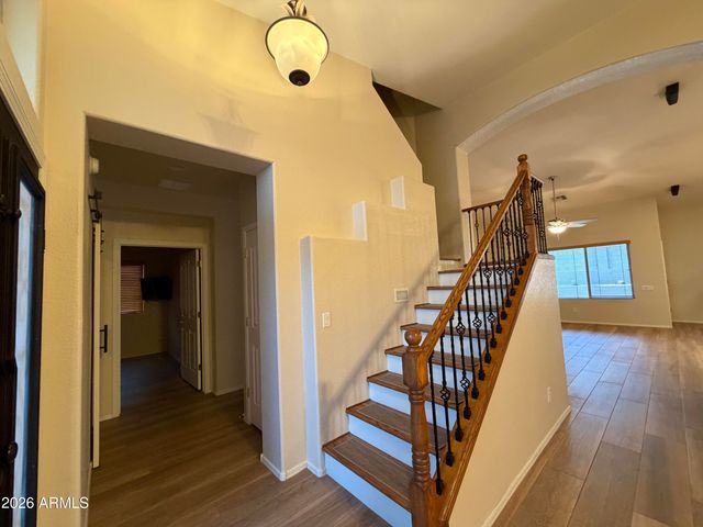 8498 W QUAIL TRACK Drive, Peoria, AZ 85383