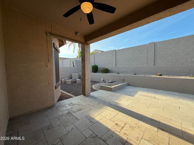 8498 W QUAIL TRACK Drive, Peoria, AZ 85383