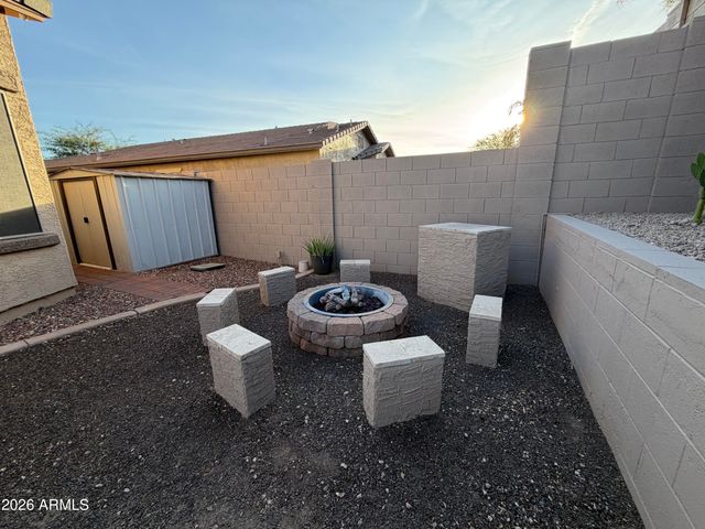 8498 W QUAIL TRACK Drive, Peoria, AZ 85383