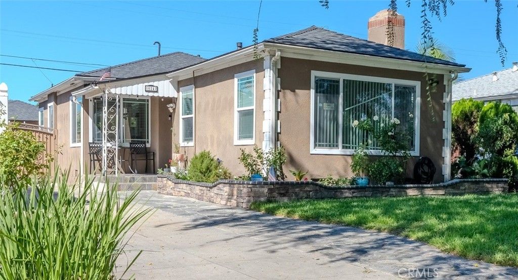 10247 Jackson Avenue, South Gate, CA 90280 — exterior