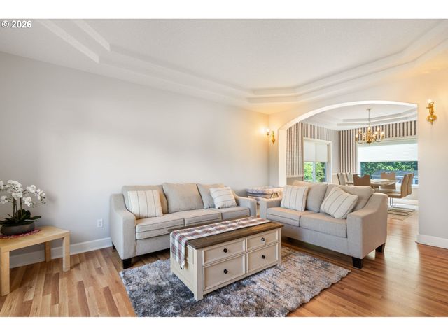 4000 Sw 30TH Dr, Gresham, OR 97080