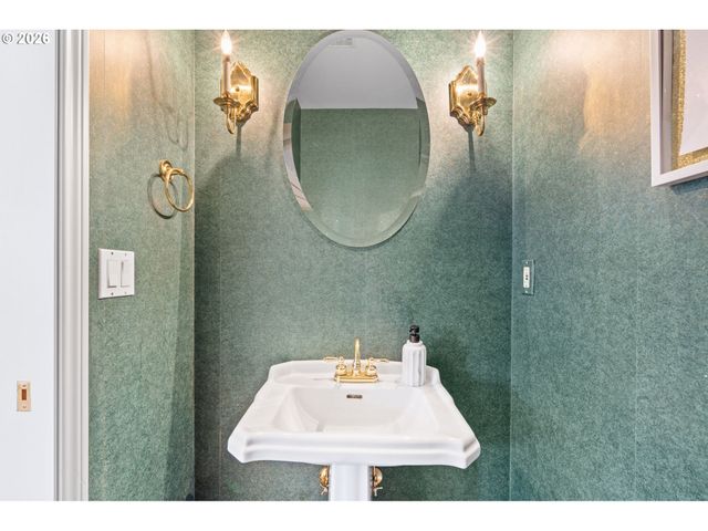 4000 Sw 30TH Dr, Gresham, OR 97080