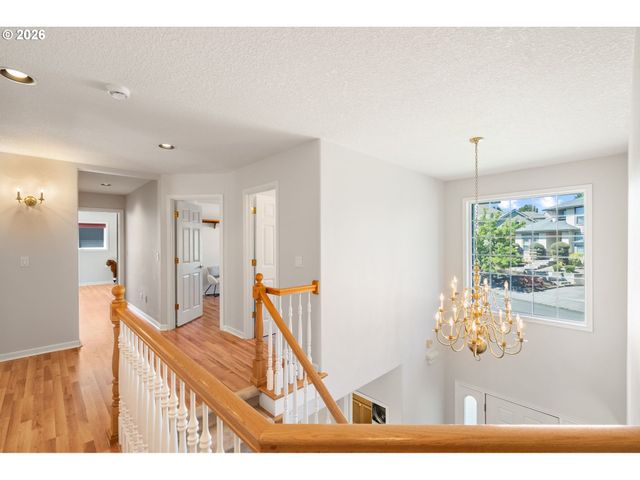 4000 Sw 30TH Dr, Gresham, OR 97080
