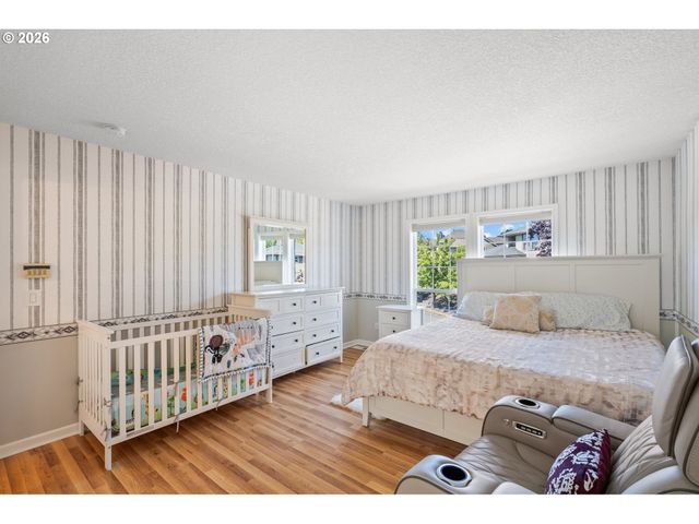 4000 Sw 30TH Dr, Gresham, OR 97080