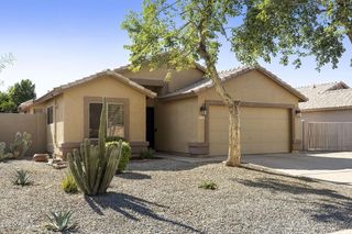 2121 W SAINT CHARLES Avenue, Phoenix, AZ 85041