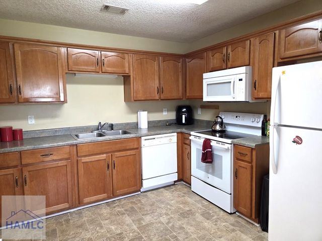 55 East Deer Court, Midway, GA 31320