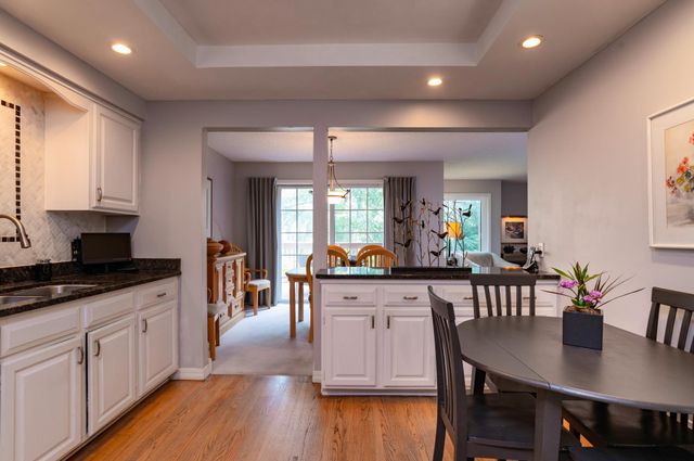 11270 36th Place N, Plymouth, MN 55441