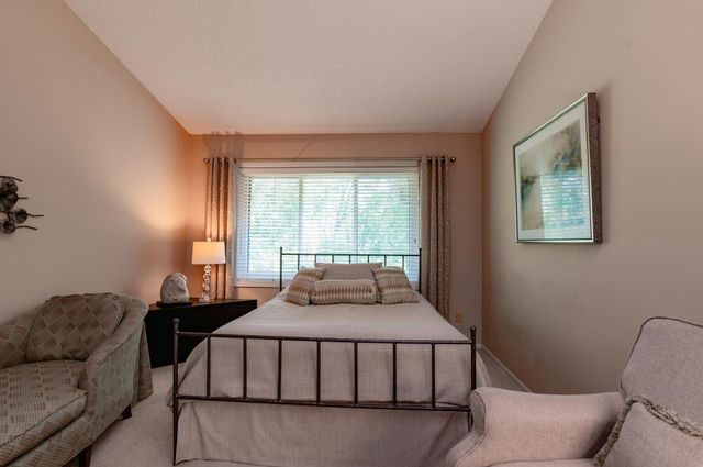 11270 36th Place N, Plymouth, MN 55441