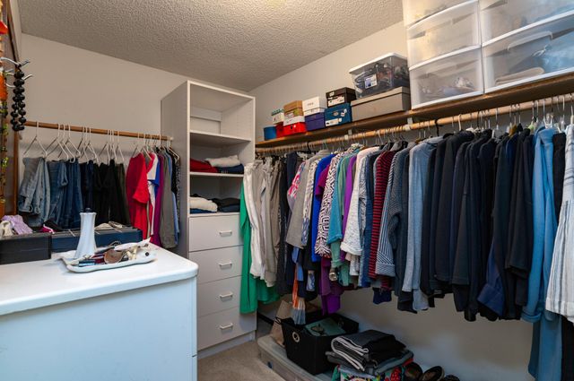 11270 36th Place N, Plymouth, MN 55441