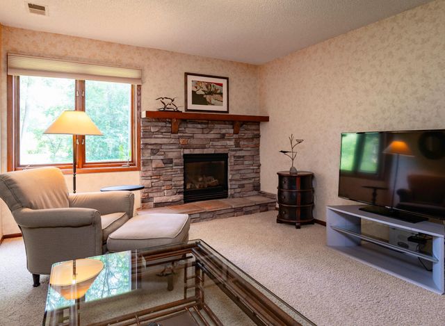 11270 36th Place N, Plymouth, MN 55441