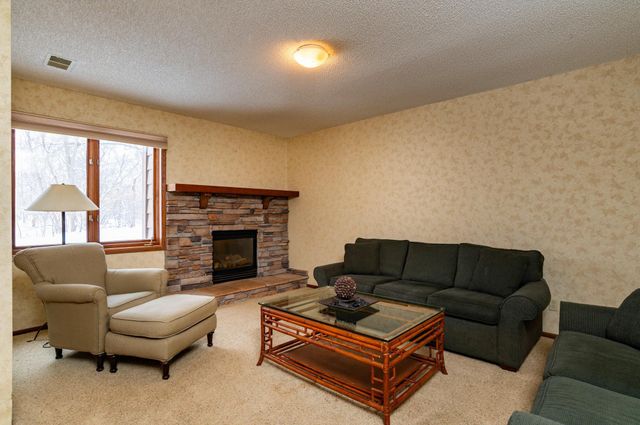 11270 36th Place N, Plymouth, MN 55441