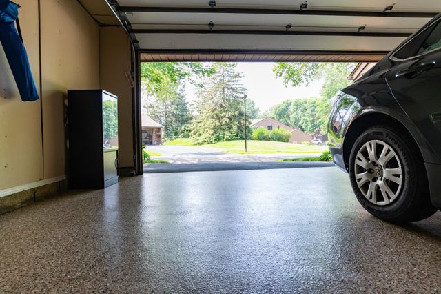 11270 36th Place N, Plymouth, MN 55441