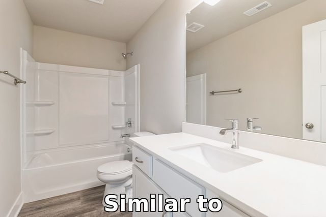 390 NW Compass Avenue, Waukee, IA 50263