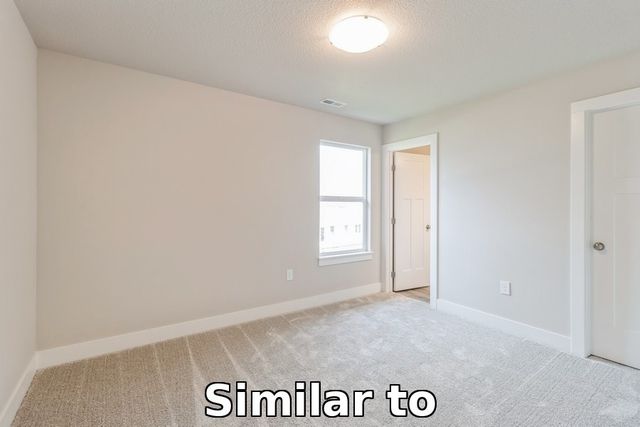 390 NW Compass Avenue, Waukee, IA 50263
