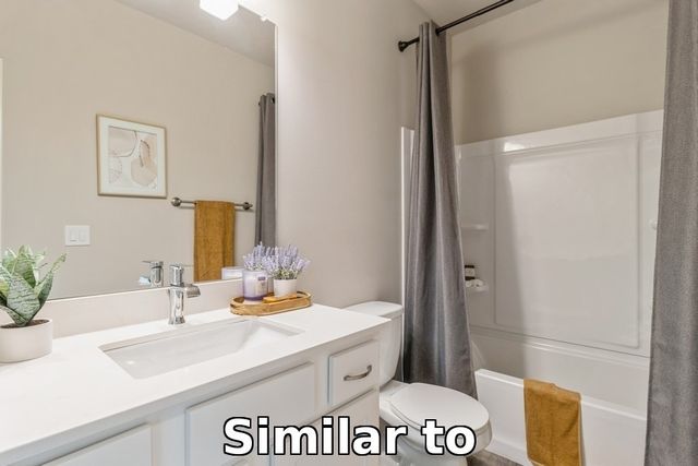 390 NW Compass Avenue, Waukee, IA 50263