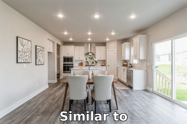390 NW Compass Avenue, Waukee, IA 50263
