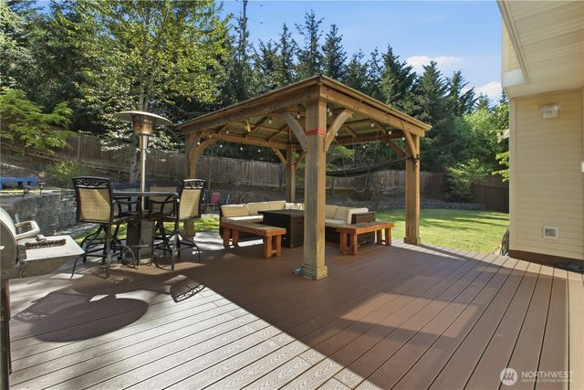 5702 Hazel Loop SE, Auburn, WA 98092