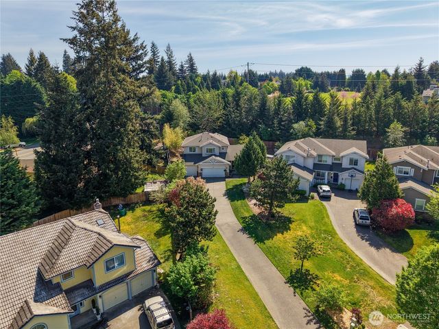 5702 Hazel Loop SE, Auburn, WA 98092