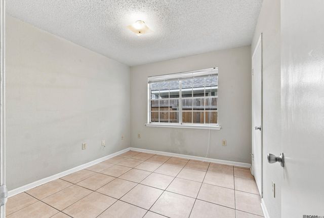8535 Barnett Dr, Baton Rouge, LA 70809