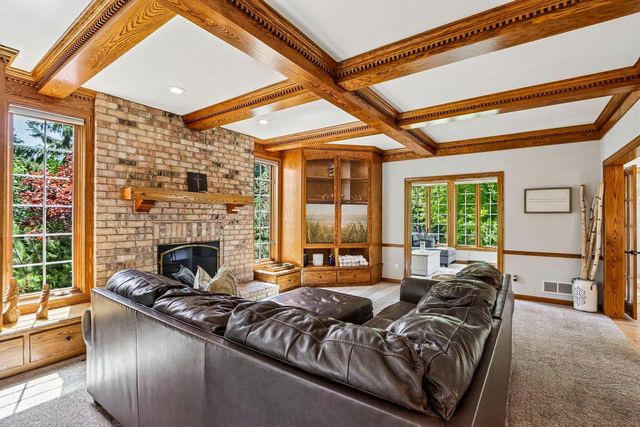 W288N3341 Lost Creek COURT, Pewaukee, WI 53072