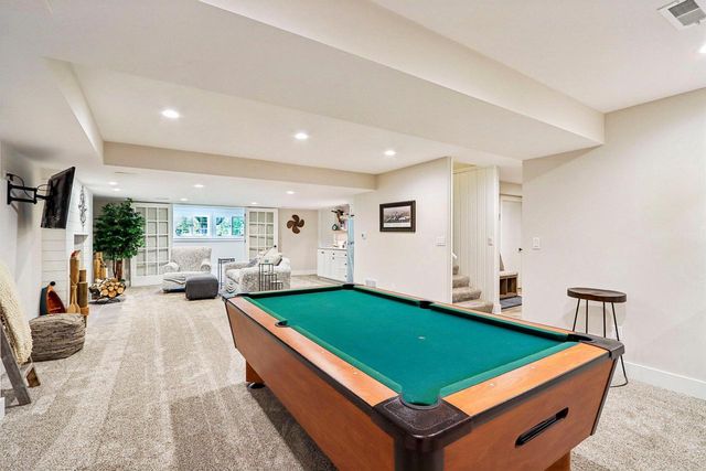 W288N3341 Lost Creek COURT, Pewaukee, WI 53072