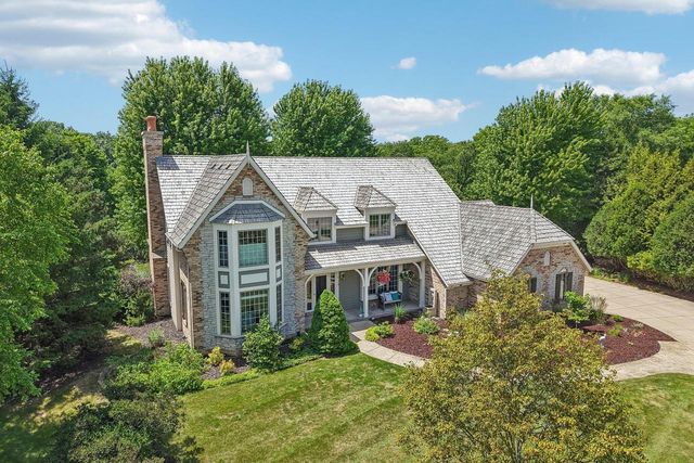 W288N3341 Lost Creek COURT, Pewaukee, WI 53072