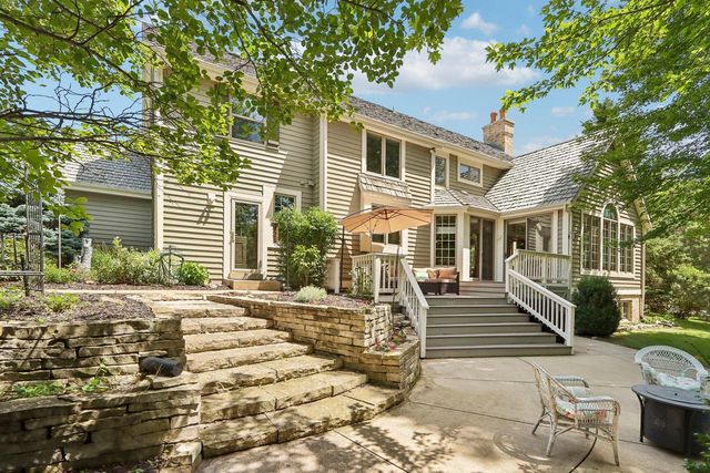 W288N3341 Lost Creek COURT, Pewaukee, WI 53072