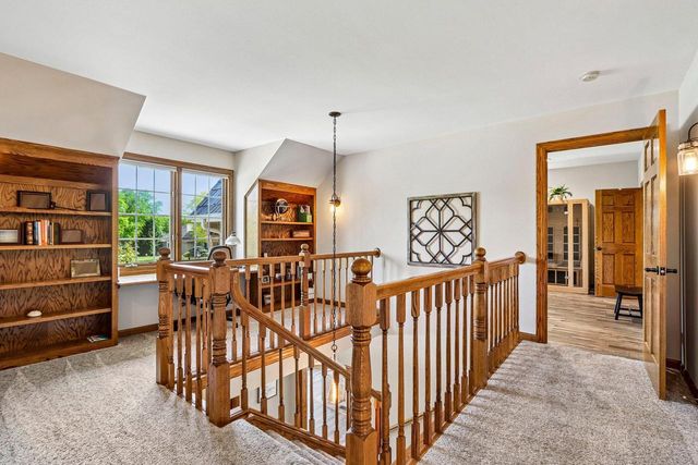 W288N3341 Lost Creek COURT, Pewaukee, WI 53072
