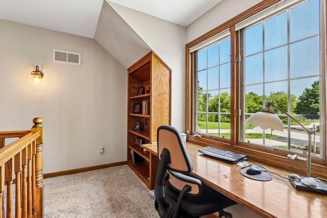 W288N3341 Lost Creek COURT, Pewaukee, WI 53072