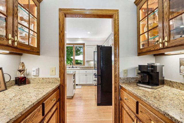W288N3341 Lost Creek COURT, Pewaukee, WI 53072