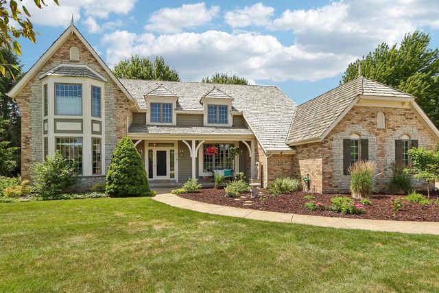 W288N3341 Lost Creek COURT, Pewaukee, WI 53072