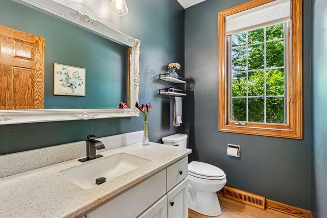 W288N3341 Lost Creek COURT, Pewaukee, WI 53072