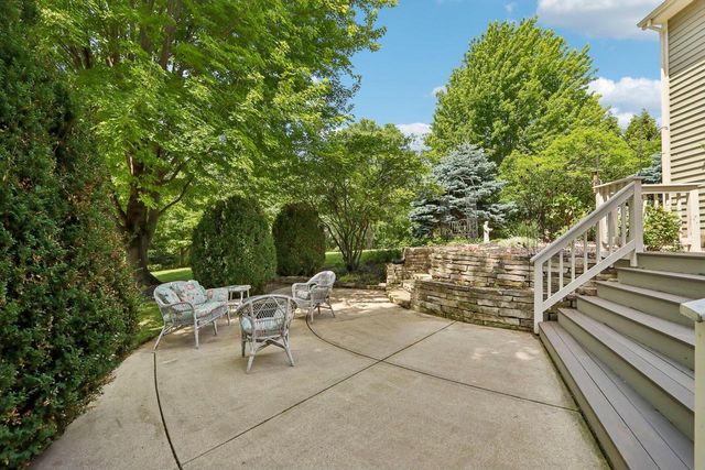 W288N3341 Lost Creek COURT, Pewaukee, WI 53072