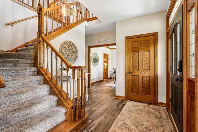 W288N3341 Lost Creek COURT, Pewaukee, WI 53072