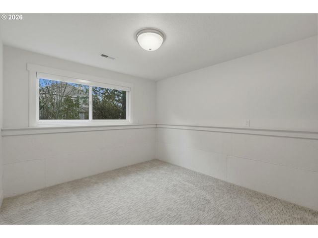 10050 Nw BRADY Ln, Portland, OR 97229