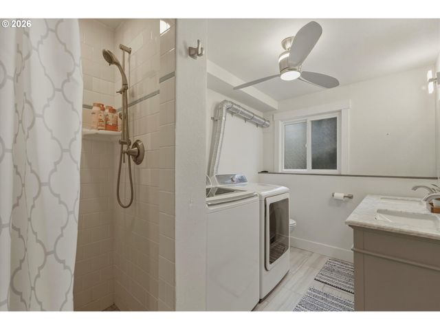 10050 Nw BRADY Ln, Portland, OR 97229