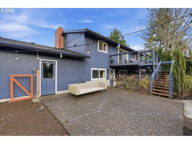 10050 Nw BRADY Ln, Portland, OR 97229