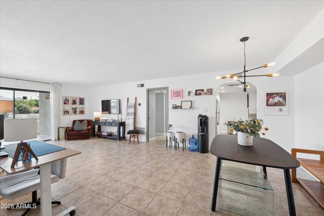 3825 E CAMELBACK Road E 186, Phoenix, AZ 85018