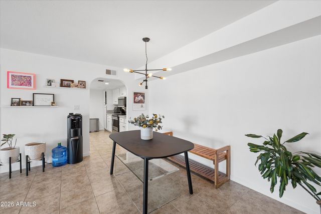 3825 E CAMELBACK Road E 186, Phoenix, AZ 85018